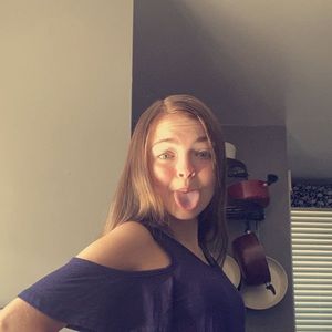 Meet your Posher, Mikayla